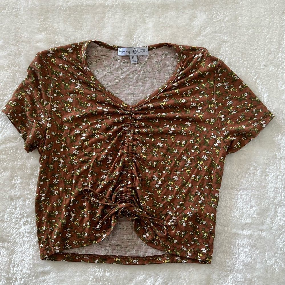 Honey Collection Flower Print Cropped Top